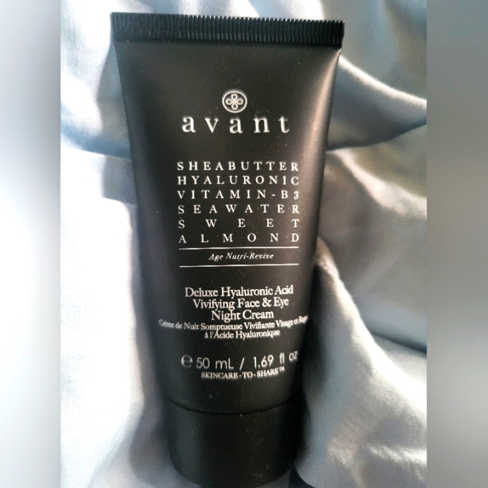 BN AVANT Deluxe Hyaluronic Acid Vivifying Face & Eye Night Anti Aging Mo…
